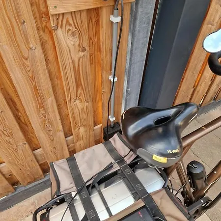 לינה וארוחת בוקר De Remise